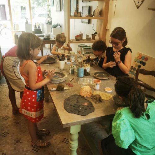 atelier-enfant-poterie-silence-on-tourne-angers